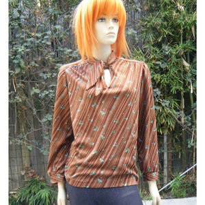 70s Made in USA By Fire Islander Vintage Long Sleeve 34"